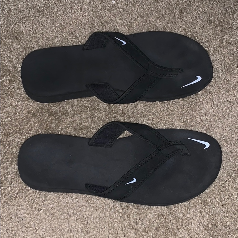 Nike flip flops